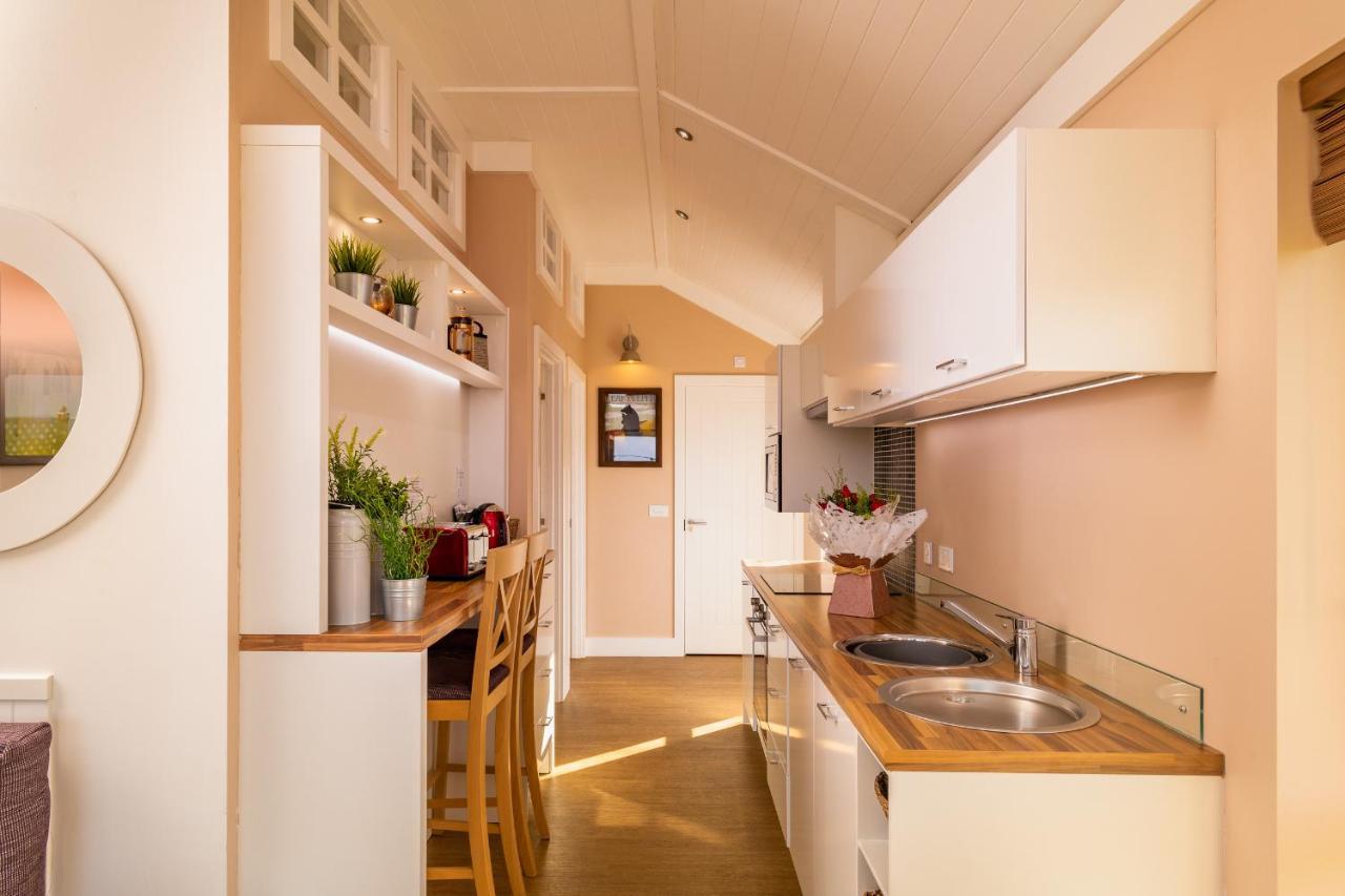 Montana Log Cabin - Ockeridge Rural Retreats Wichenford ภายนอก รูปภาพ