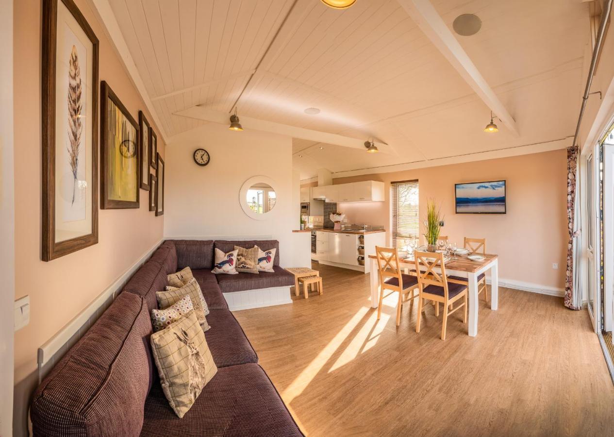 Montana Log Cabin - Ockeridge Rural Retreats Wichenford ภายนอก รูปภาพ